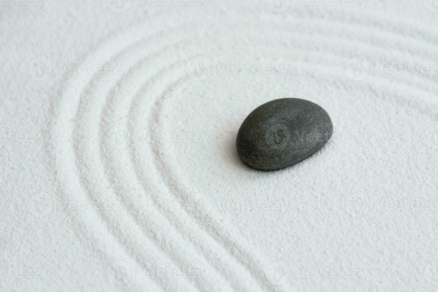 Zen Graden with Grey Stone on White Sand Line Texture Background, Top View Black Rock Sea Stone on Sand Wave Parallel Lines Pattern in Japanese stye, Banner for Harmony,Meditation,Zen like concept photo