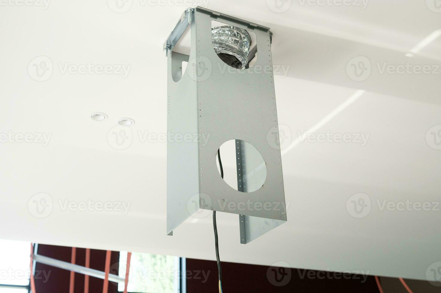 Design for installing a hood on the ceiling photo