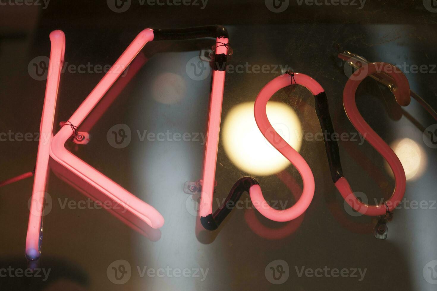 Kiss - Neon light photo