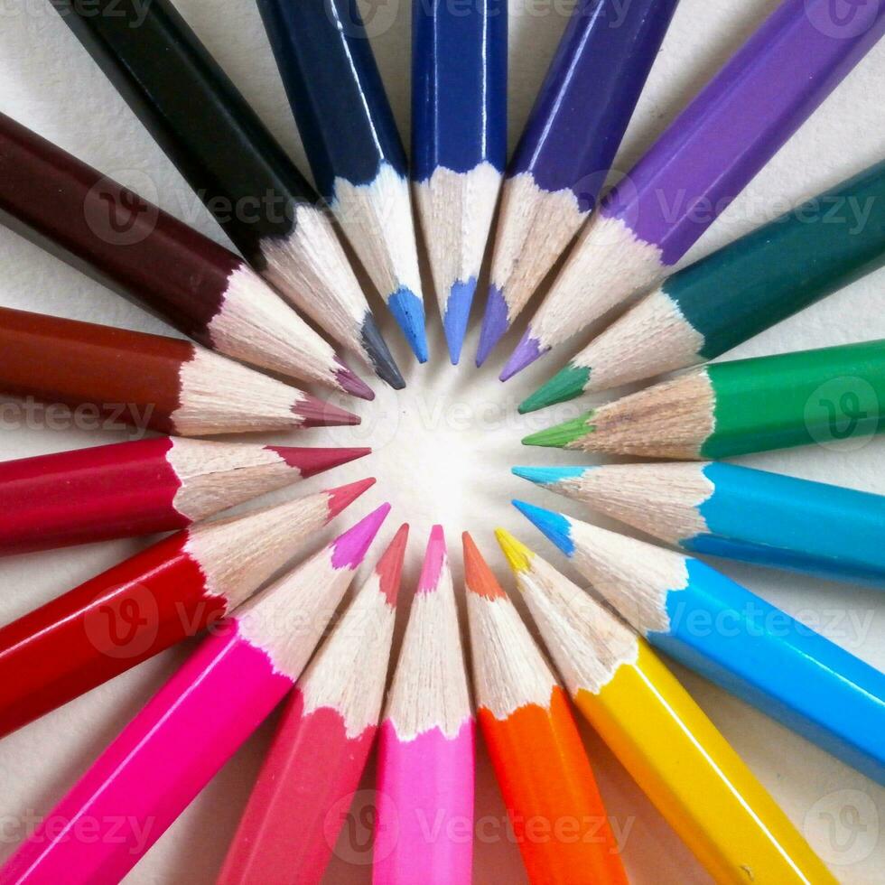 Crayons in circle photo