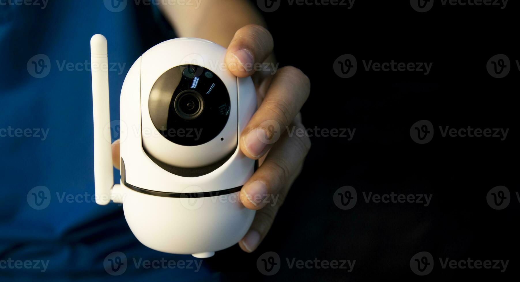 IP wifi wireless security camera supports Internet installation technology, security systems, smart home applications. photo