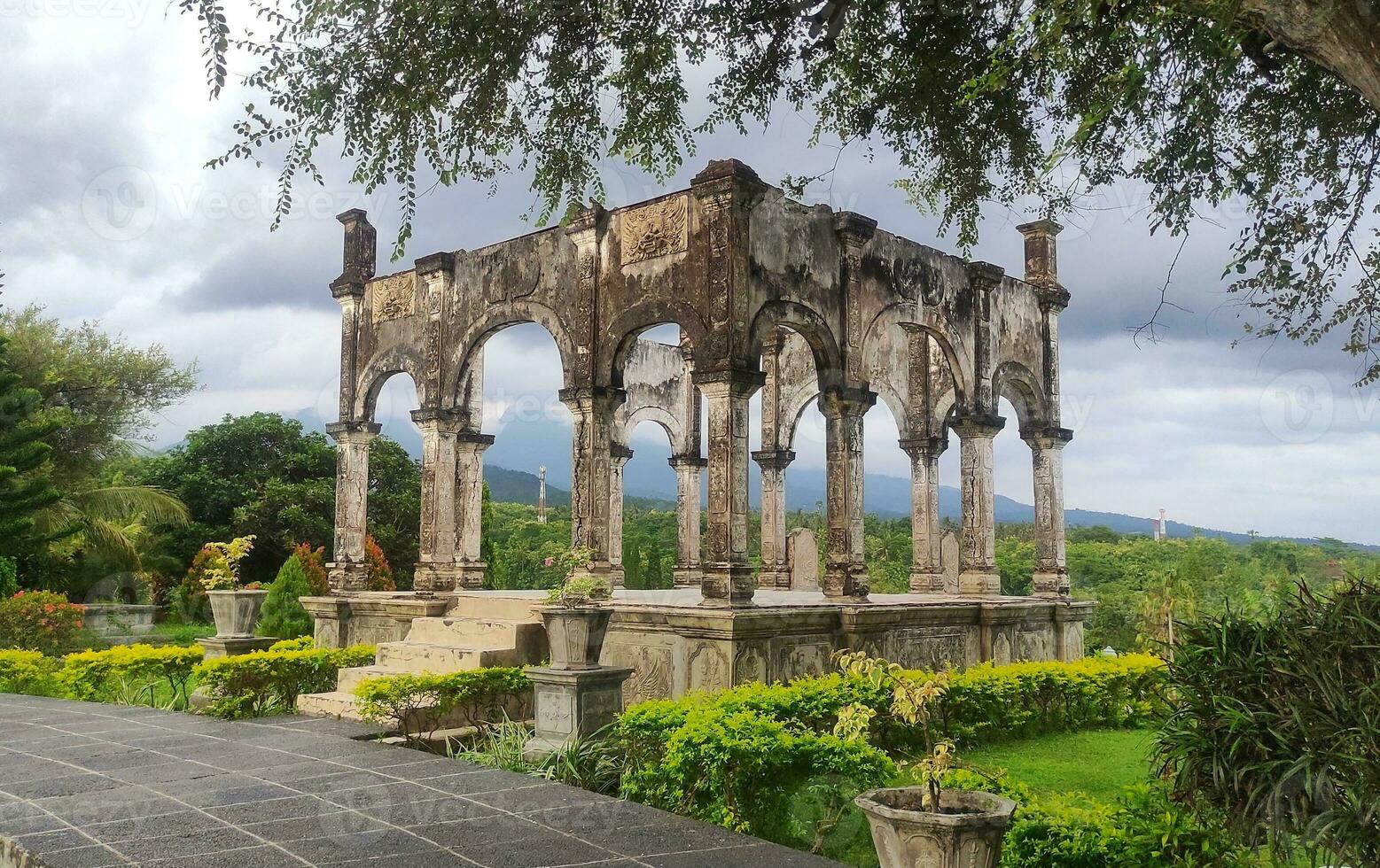 An old ruin monument from Bali photo