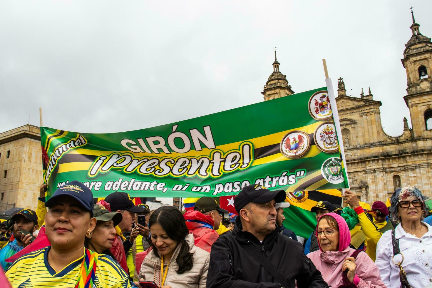 bogotá, Colombia, 19 julio 2023. pacífico protesta de el miembros de el activo reserva de el militar y policía efectivo en bogota Colombia en contra el gobierno de gustavo petro foto