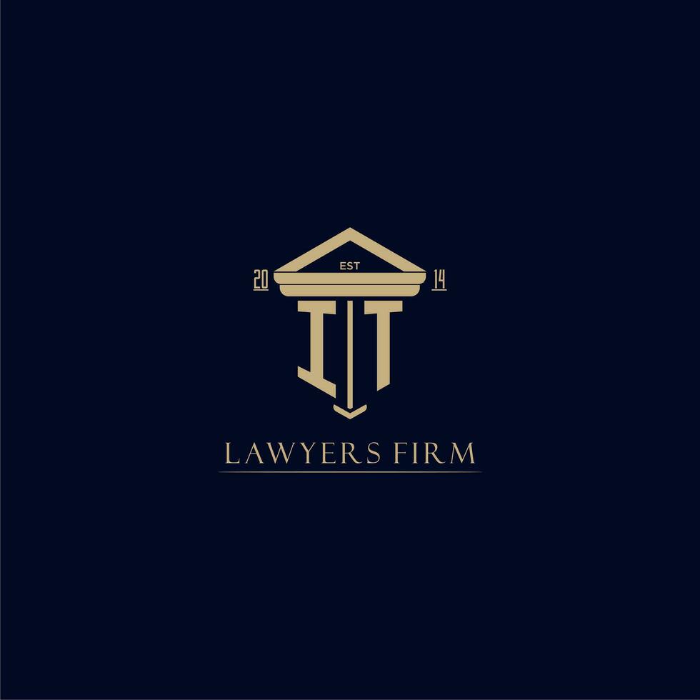 IT initial monogram lawfirm logo with pillar design vector