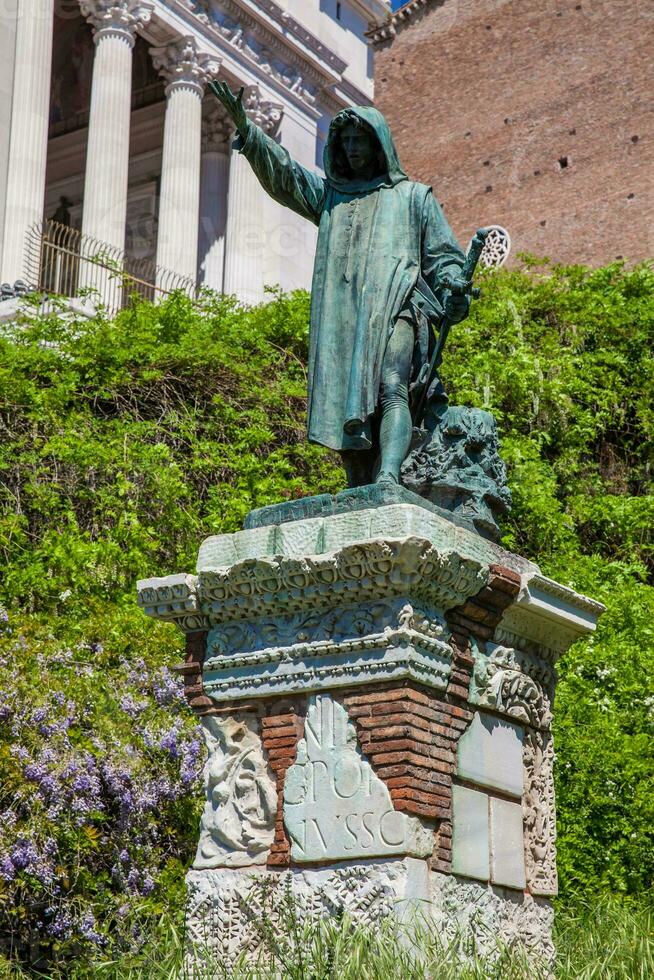 Statue of Cola Di Rienzo by Girolamo Masini erected In 1877 at the Capitoline Hill in Rome photo