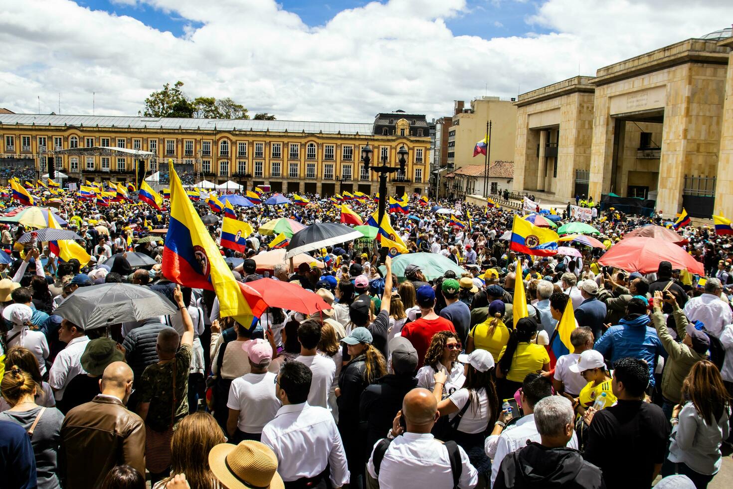 bogotá, Colombia, junio 2023, pacífico protesta marchas en contra el gobierno de gustavo petro llamado la marcha Delaware la mayoria foto