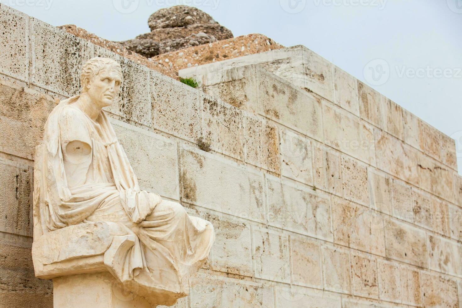 el estatua de el dramaturgo menandro a el teatro de dioniso eleuterio con fecha de a el 6to siglo antes de Cristo foto