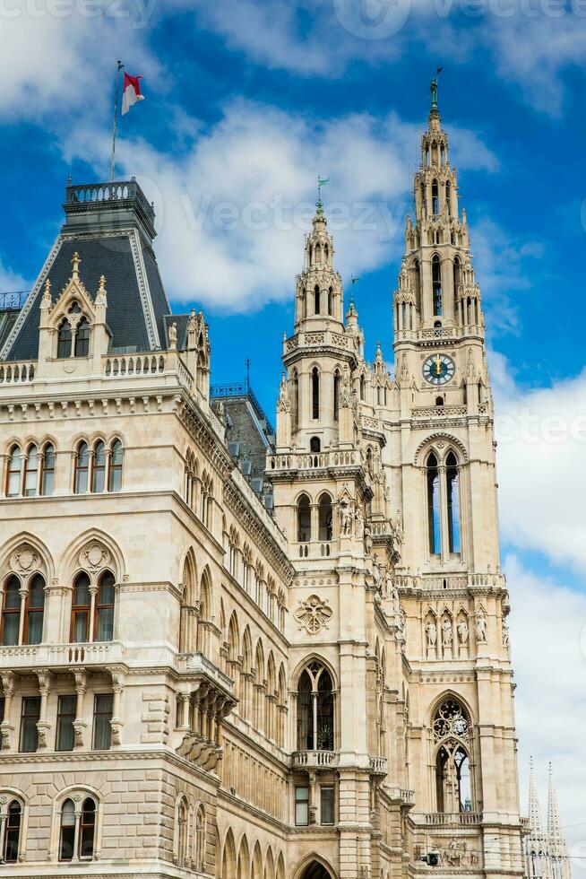 el histórico viena ciudad salón edificio a rathausplatz construido en 1883 foto