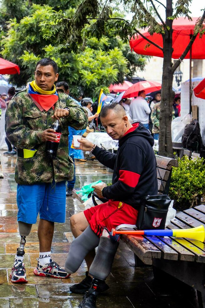 bogotá, Colombia, 19 julio 2023. pacífico protesta de el miembros de el activo reserva de el militar y policía efectivo en bogota Colombia en contra el gobierno de gustavo petro foto