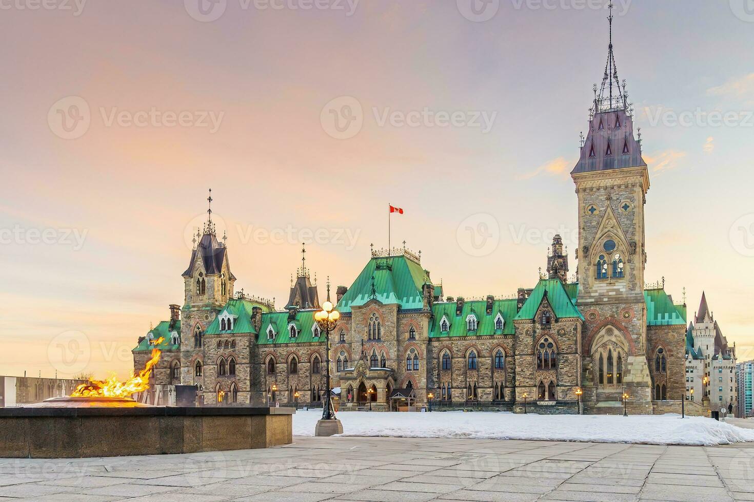 céntrico Ottawa ciudad horizonte, paisaje urbano de Canadá foto