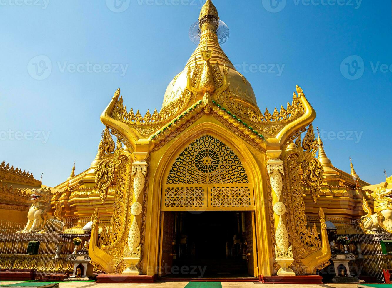 The pattern of the light channel above the entrance arch of the pagoda photo