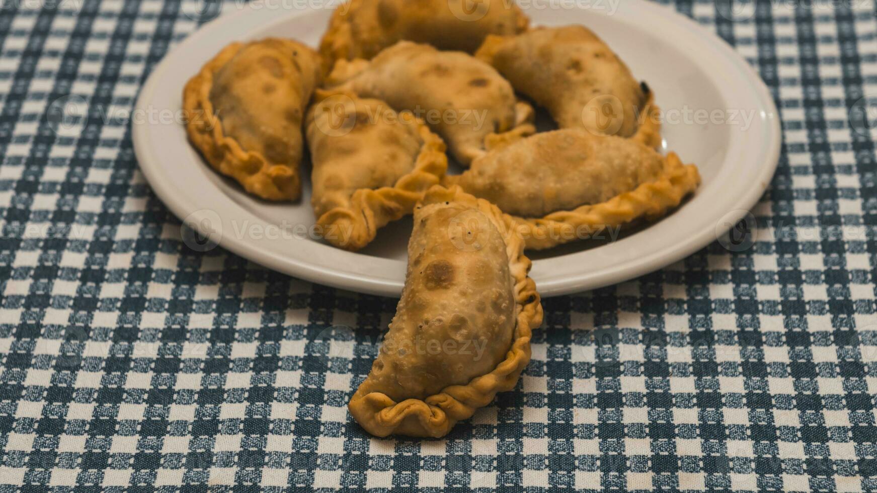 tradicional argentino cocina, empanadas foto