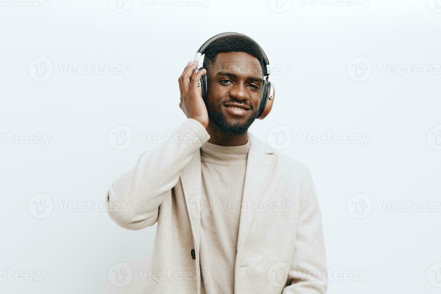 hombre DJ chico sonriente música Moda americano africano antecedentes negro retrato dientes auriculares foto