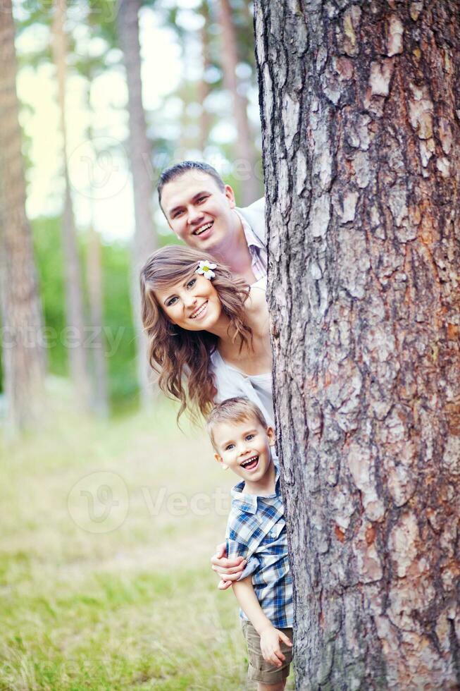 hermosa familia gasto hora juntos foto