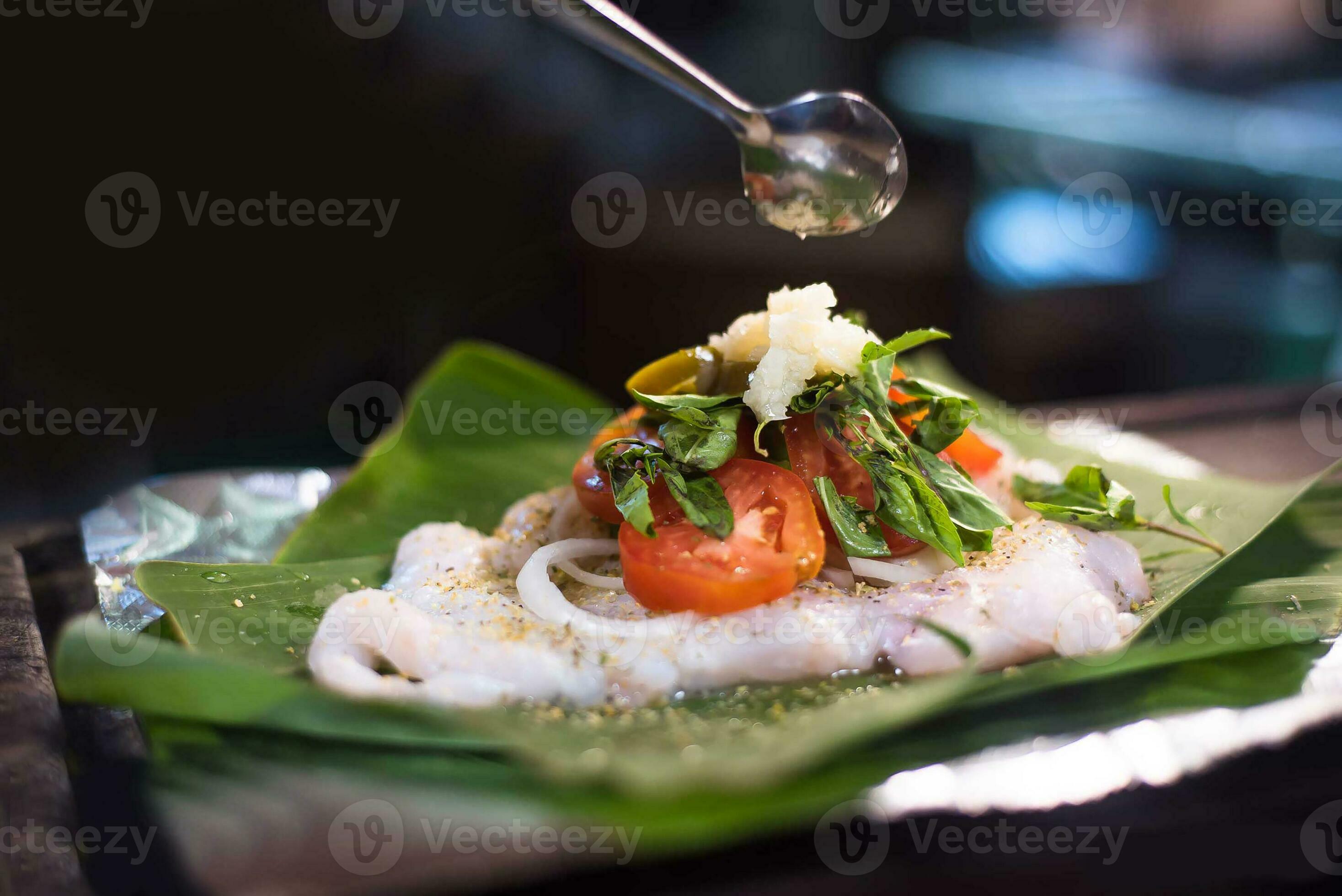 Nicaraguan food, fish on dried banana leaf, Nicaraguan gastronomy
