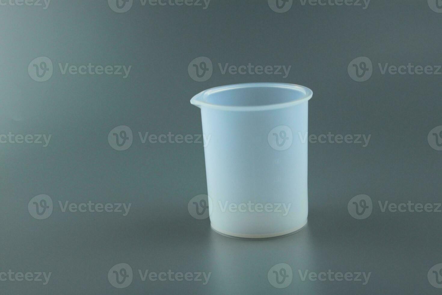 Graduated PFA beaker quantitative analysis photo