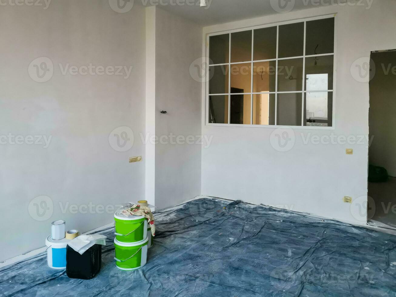 avance Departamento dónde renovaciones son tomando sitio con el Procesando de todas superficies foto