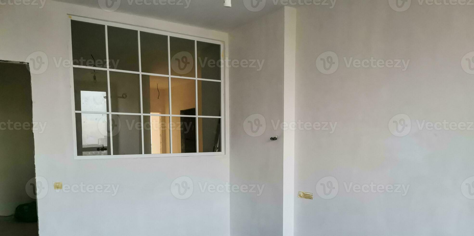 preview apartment where renovations are taking place with the processing of all surfaces photo