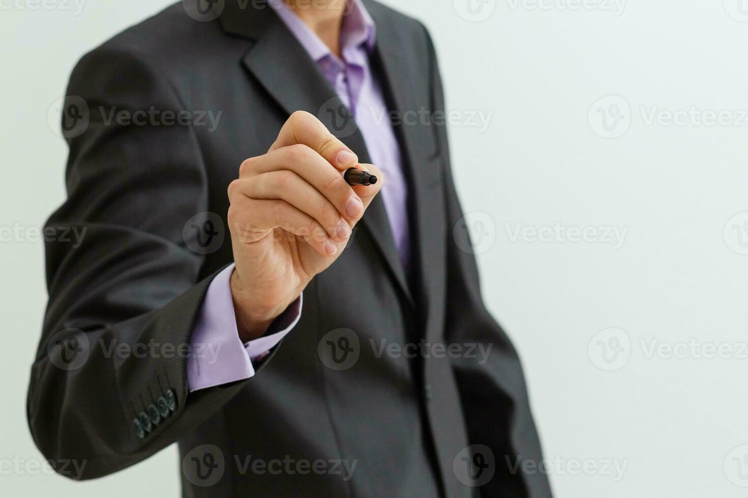 Businessman draw growth graph and progress of business and analyzing financial and investment data ,business planning and strategy photo