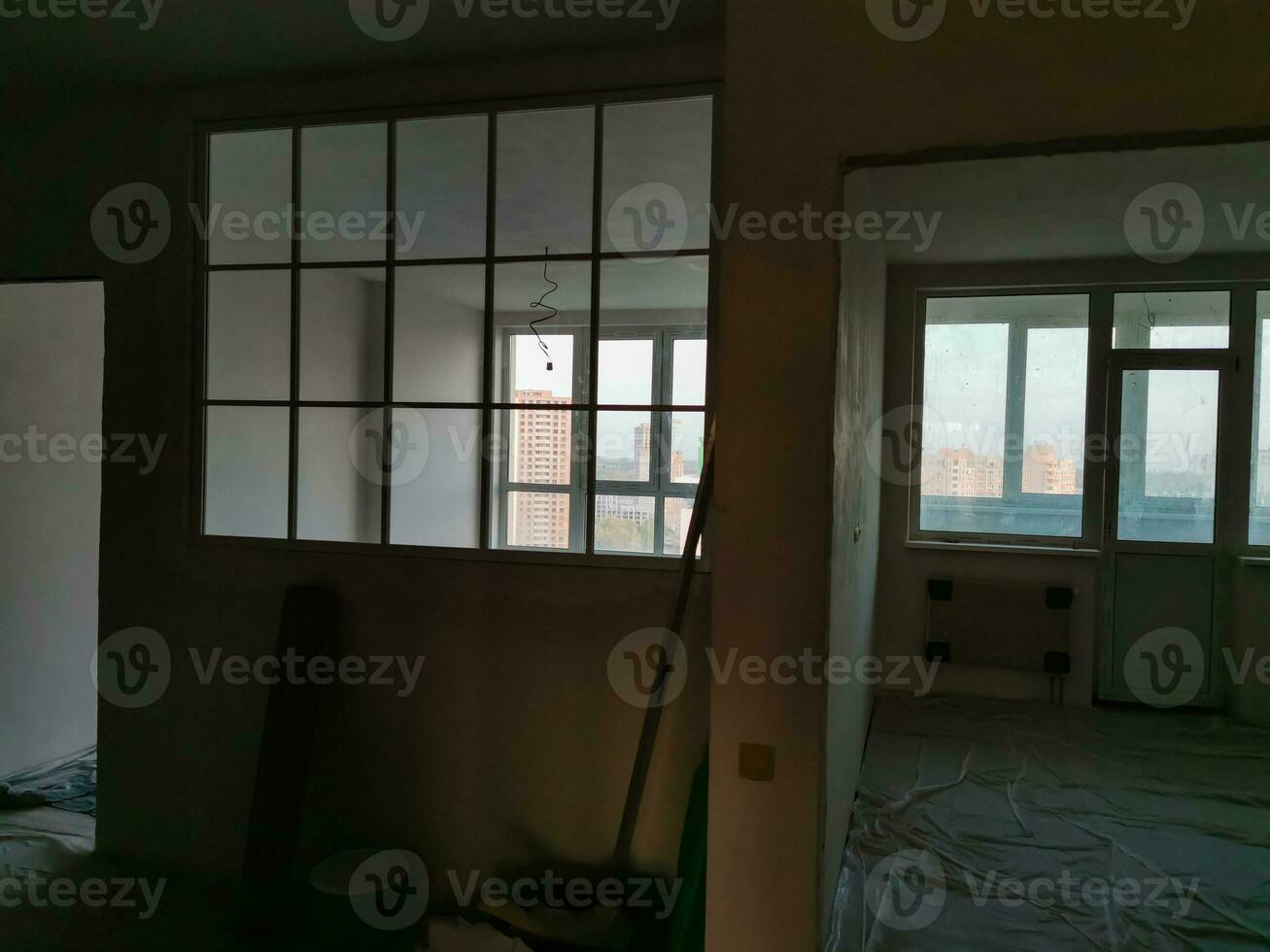 preview apartment where renovations are taking place with the processing of all surfaces photo