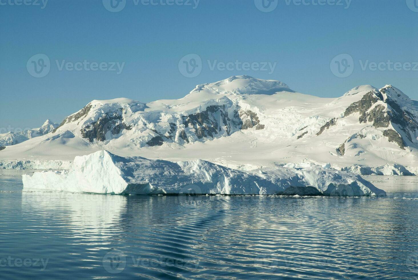 Paradise bay glaciers and mountains, Antartic peninsula, Antartica.. photo