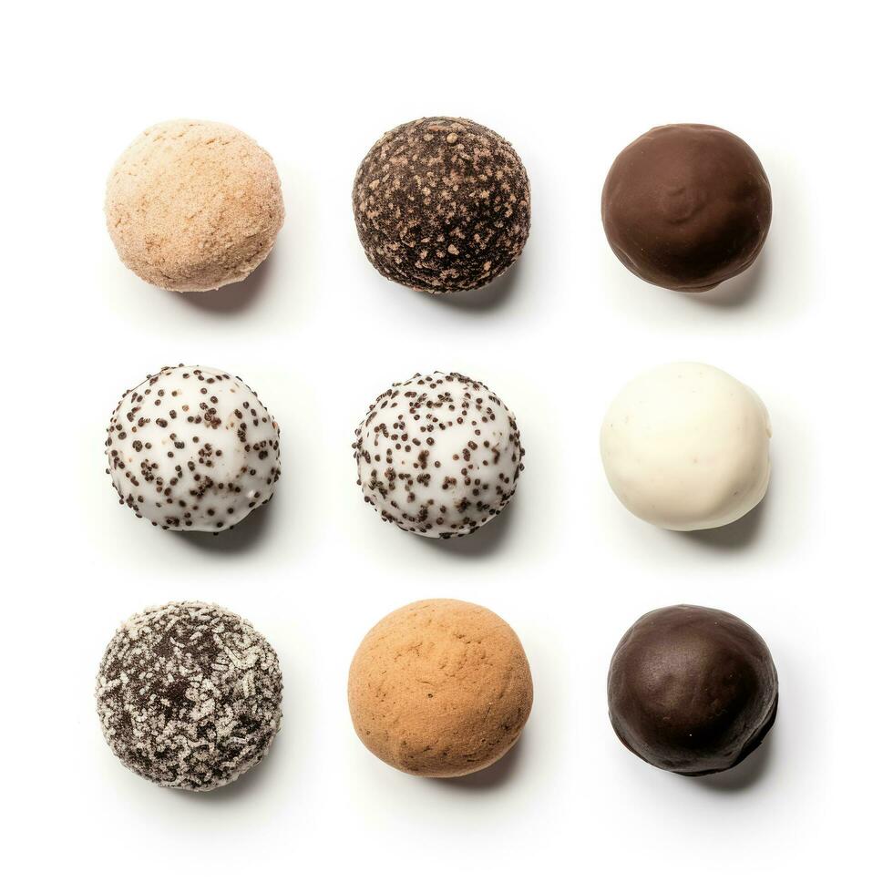 delicioso trufas aislado en blanco antecedentes foto