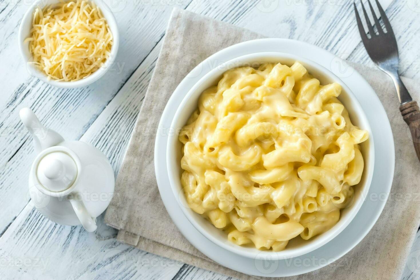 Portion of macaroni and cheese photo