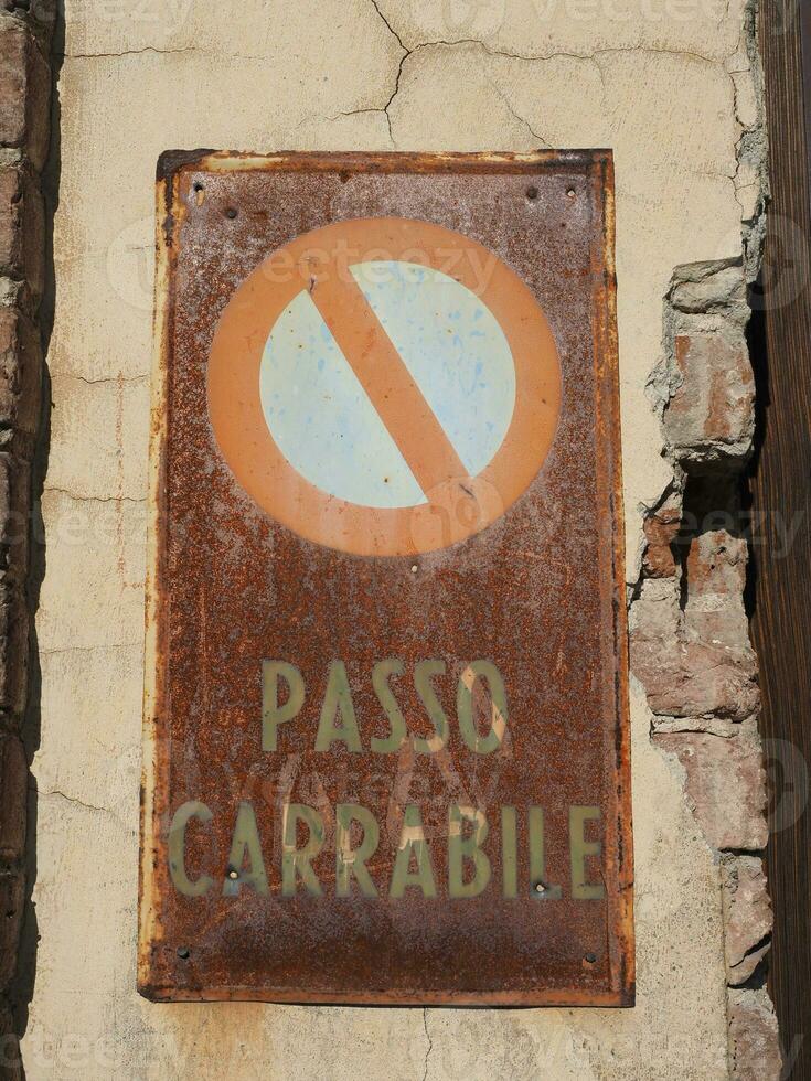 no parking sign photo
