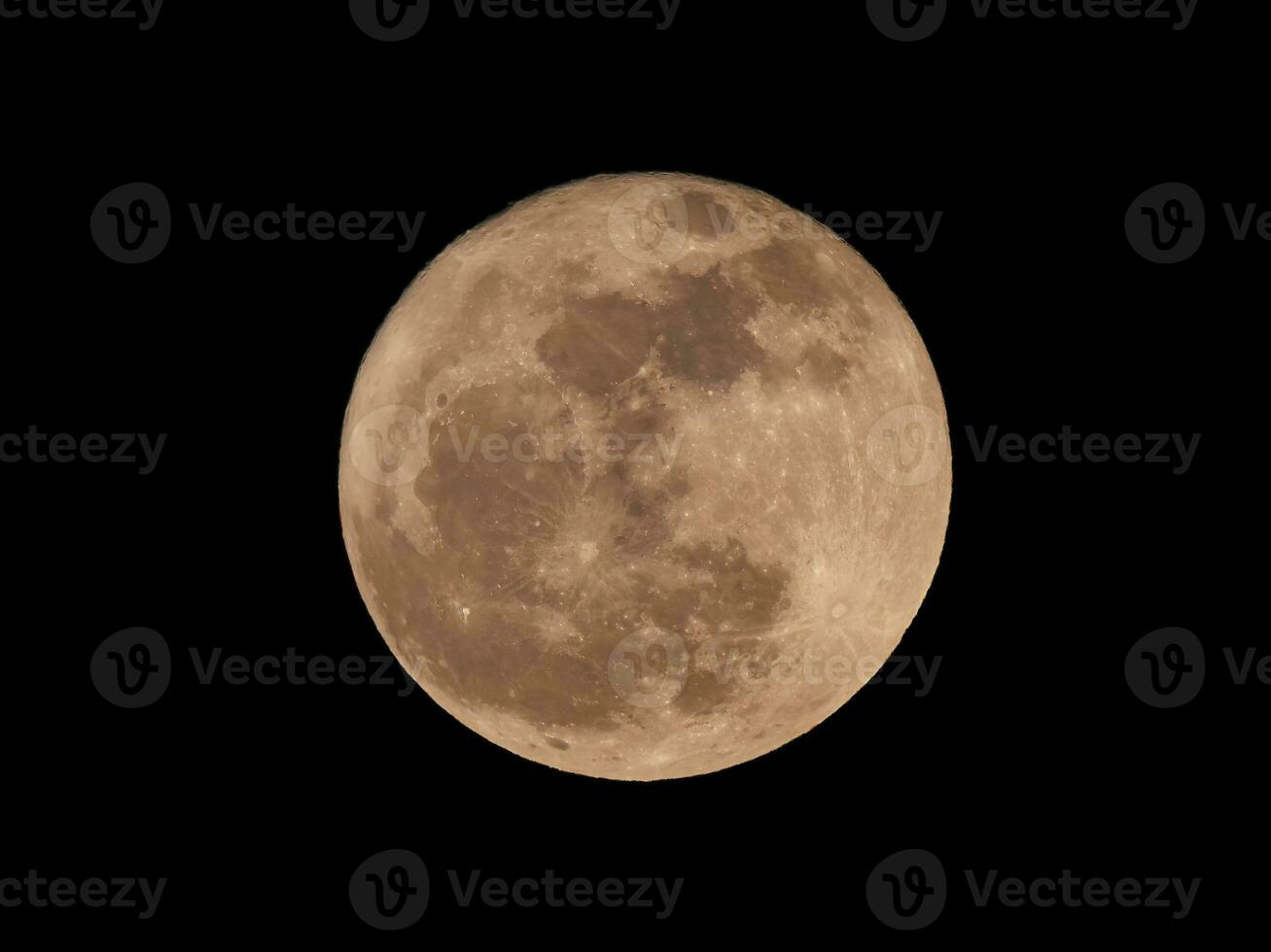 rojo gran luna visto con telescopio foto