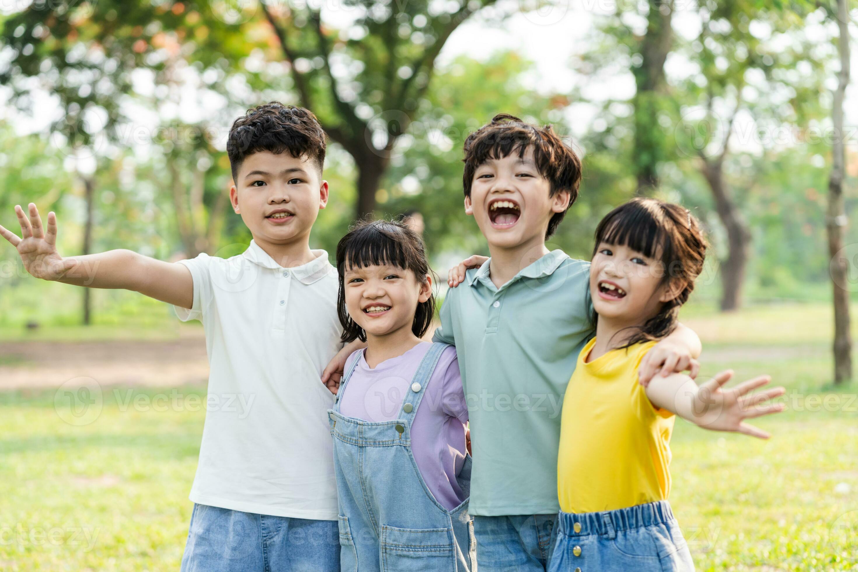 group image of cute asian children playing in the park 26702357 Stock Photo  at Vecteezy