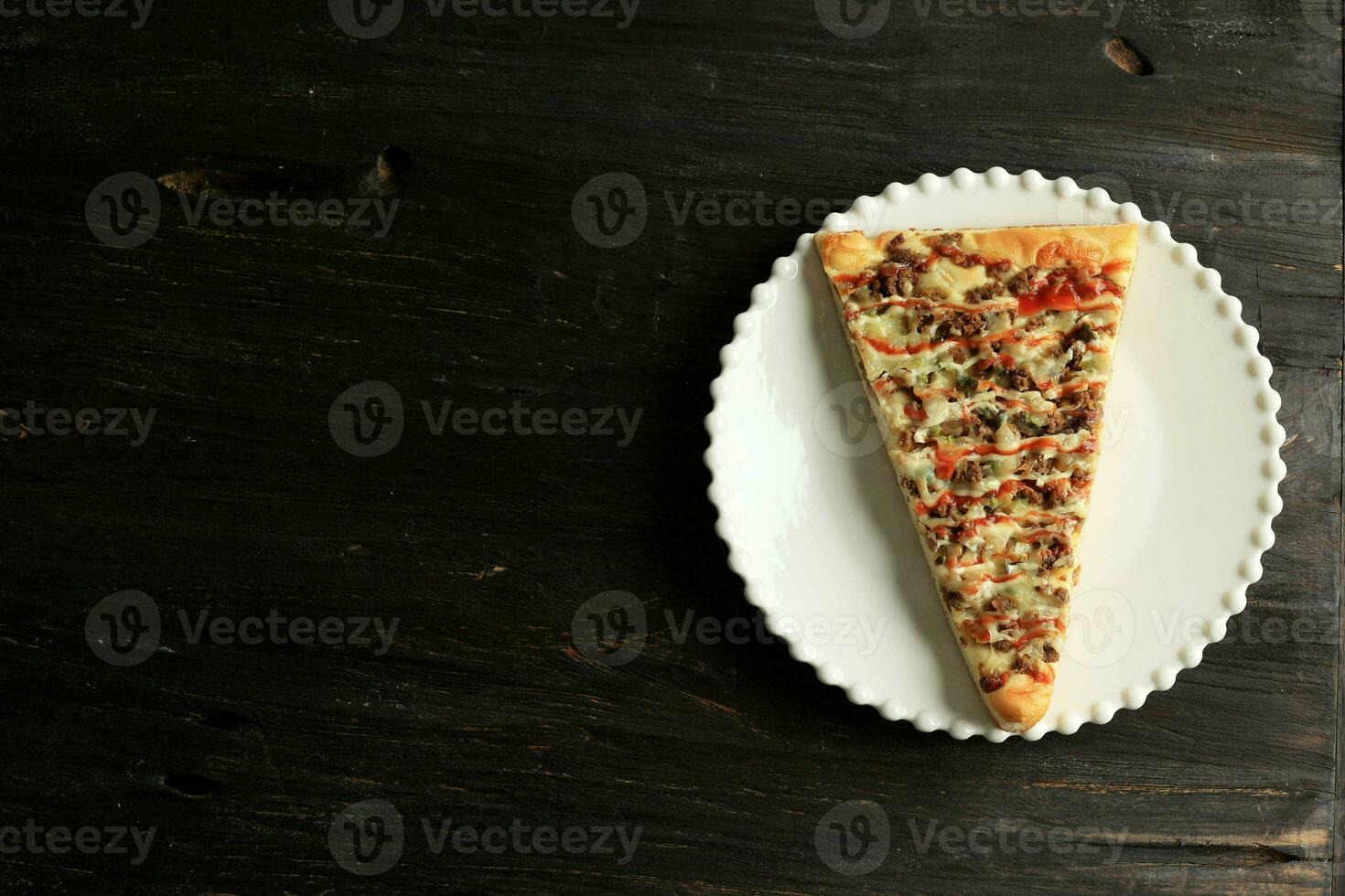 Big Slice Beef Pizza with Tomato Sauce and Mayonnaise photo