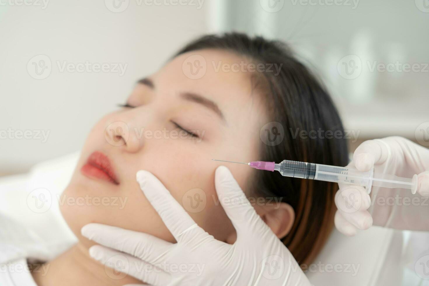 Cosmetic surgery, skin whitening injection, filler injection, HA Skin Booster, Botox, beautiful Asian girls receive beauty treatments at beauty clinic, skincare, pore rejuvenation, wrinkle, baby face photo