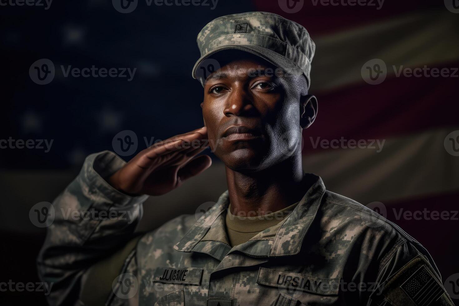 americano soldado en uniforme en pie alto y saludando, con el americano bandera en el antecedentes. generativo ai foto