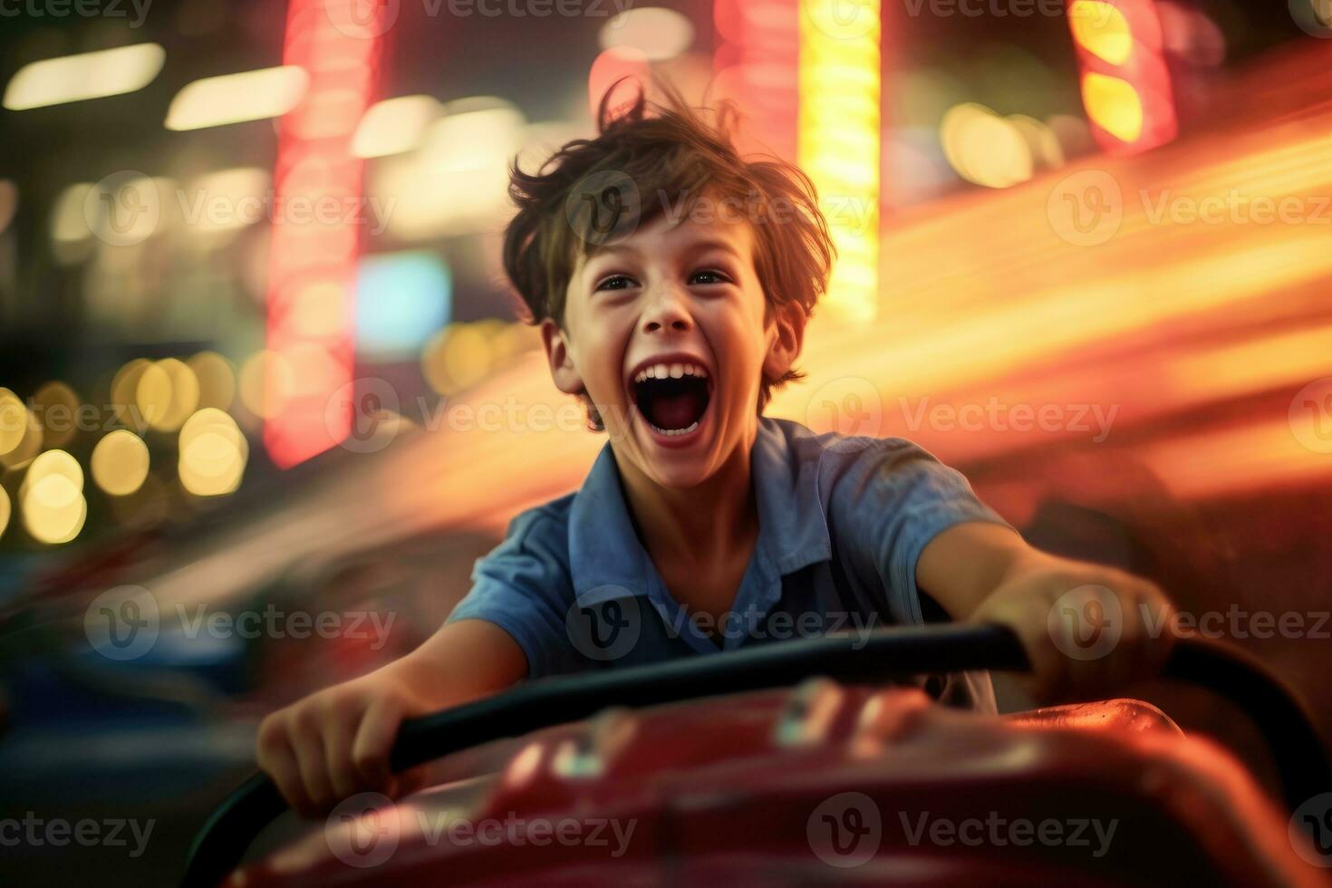 un cerca - arriba Disparo de un joven chico, riendo y disfrutando el adrenalina prisa de un parachoque coche colisión. generativo ai foto