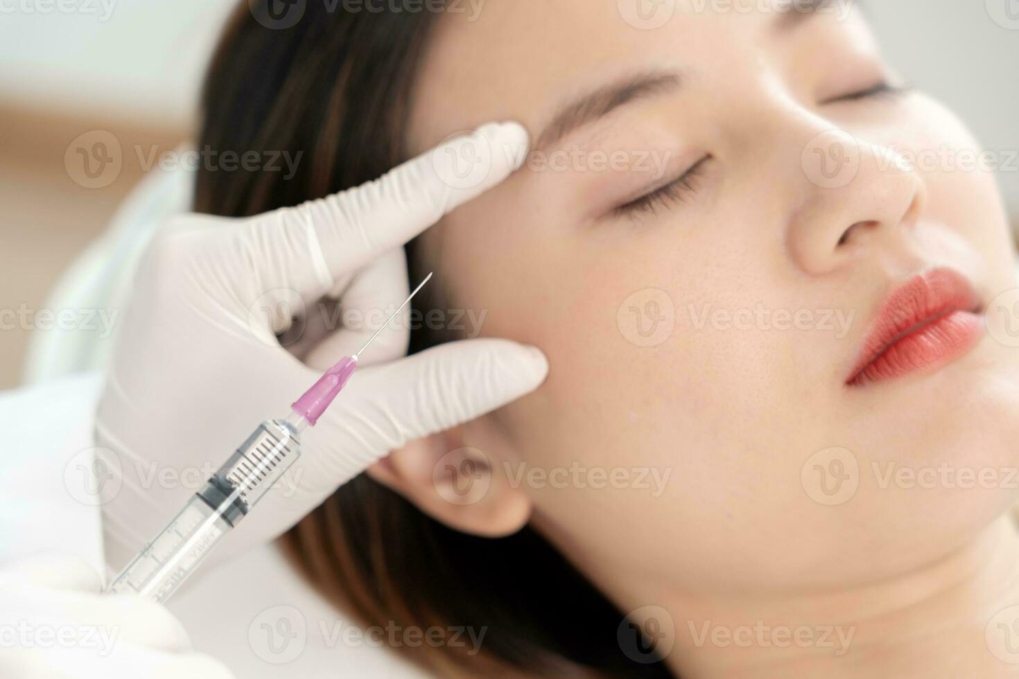 Cosmetic surgery, skin whitening injection, filler injection, Skin reface, Botox, beautiful Asian girls receive beauty treatments at beauty clinic, skincare, pore rejuvenation, wrinkle, baby face photo