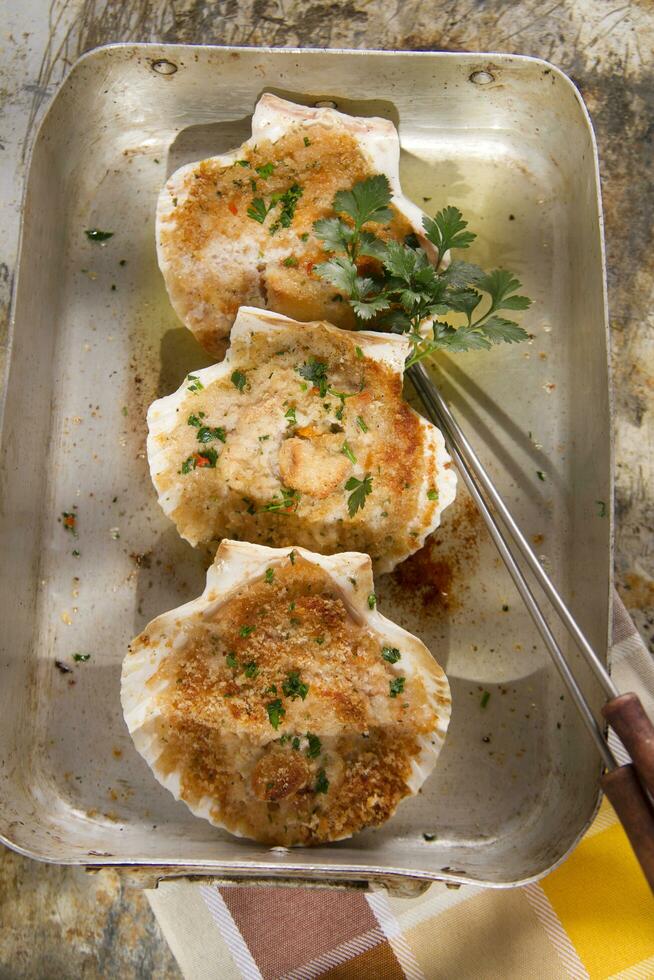 Scallops au gratin photo