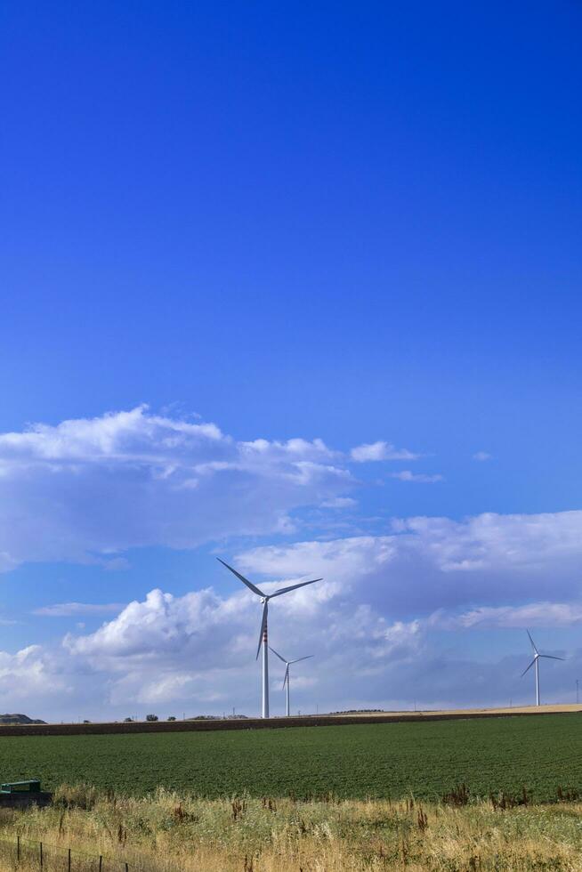 Mills for the production of energy photo