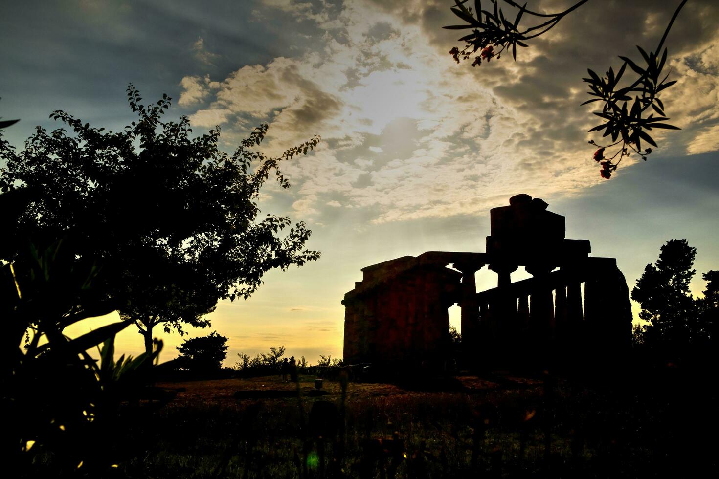 el antiguo restos de paestum foto