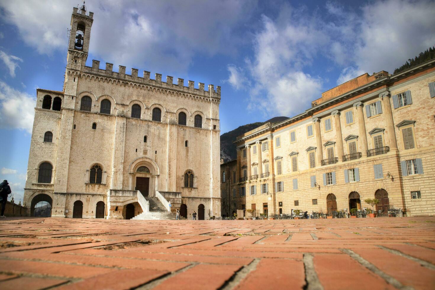 central Italia el medieval cuadrado de gubbio umbria foto