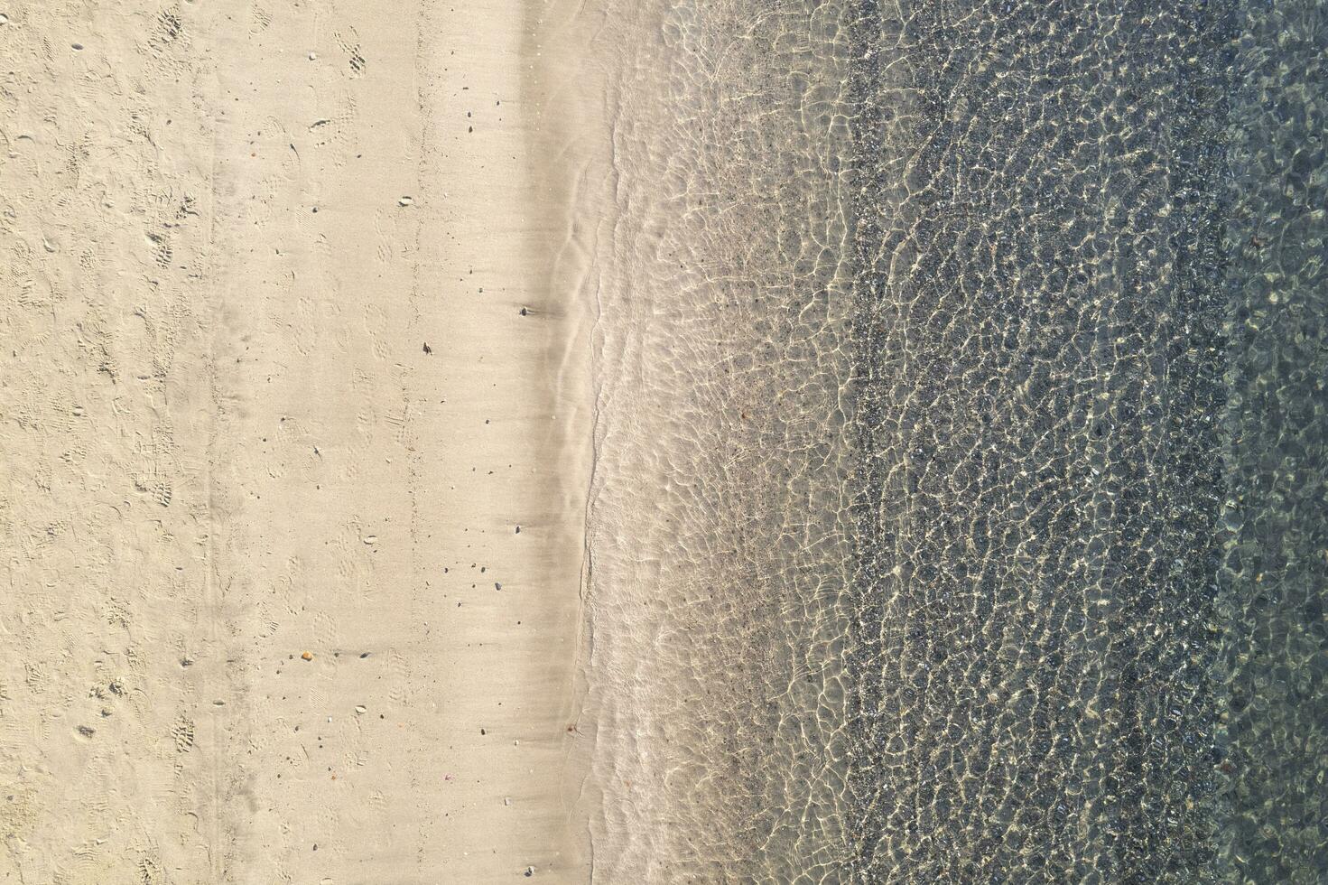 The transparency and shape of the sea waves photo
