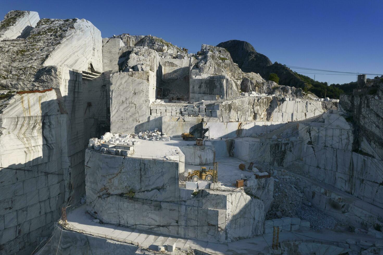 Quarry for the extraction of blocks of white statuary marble photo
