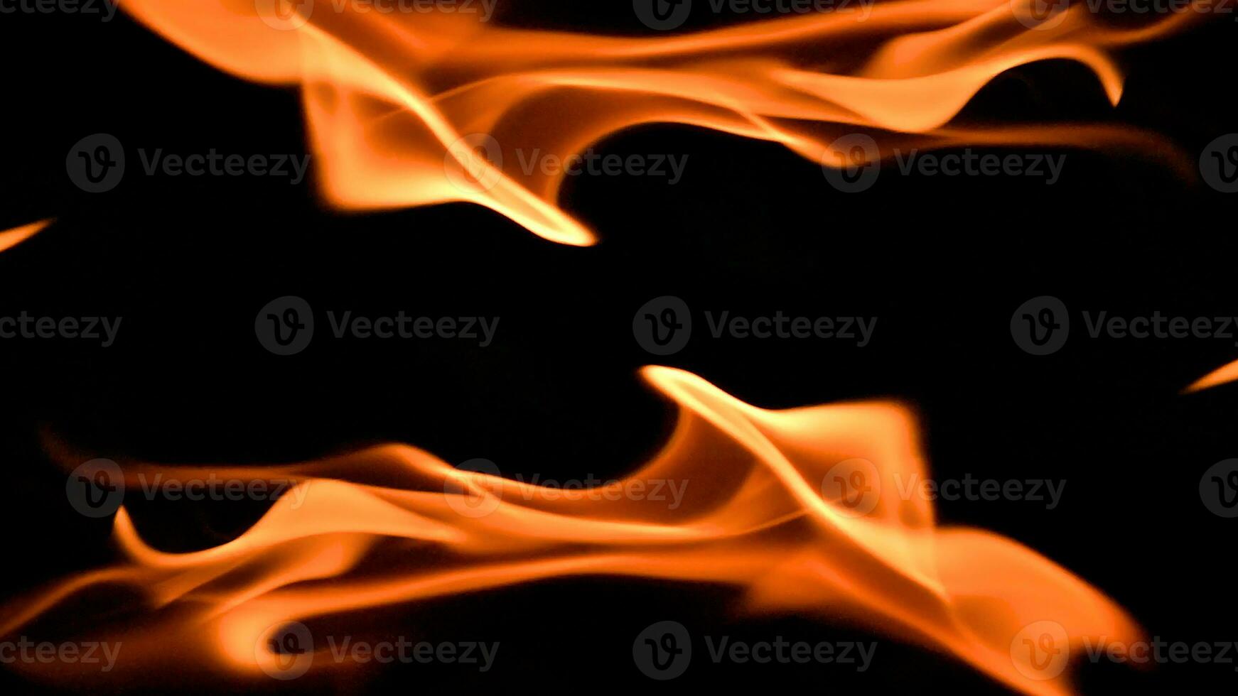 fuego antecedentes ardiente fuego marco en un negro antecedentes foto