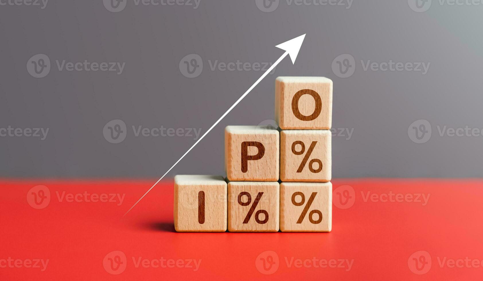 IPO text in wooden block and increase percentage. Initial Public Offering, Investment, trader, profit, margin, Ceiling, economy goals, opportunity, growth, stock, business strategy, financial concept. photo