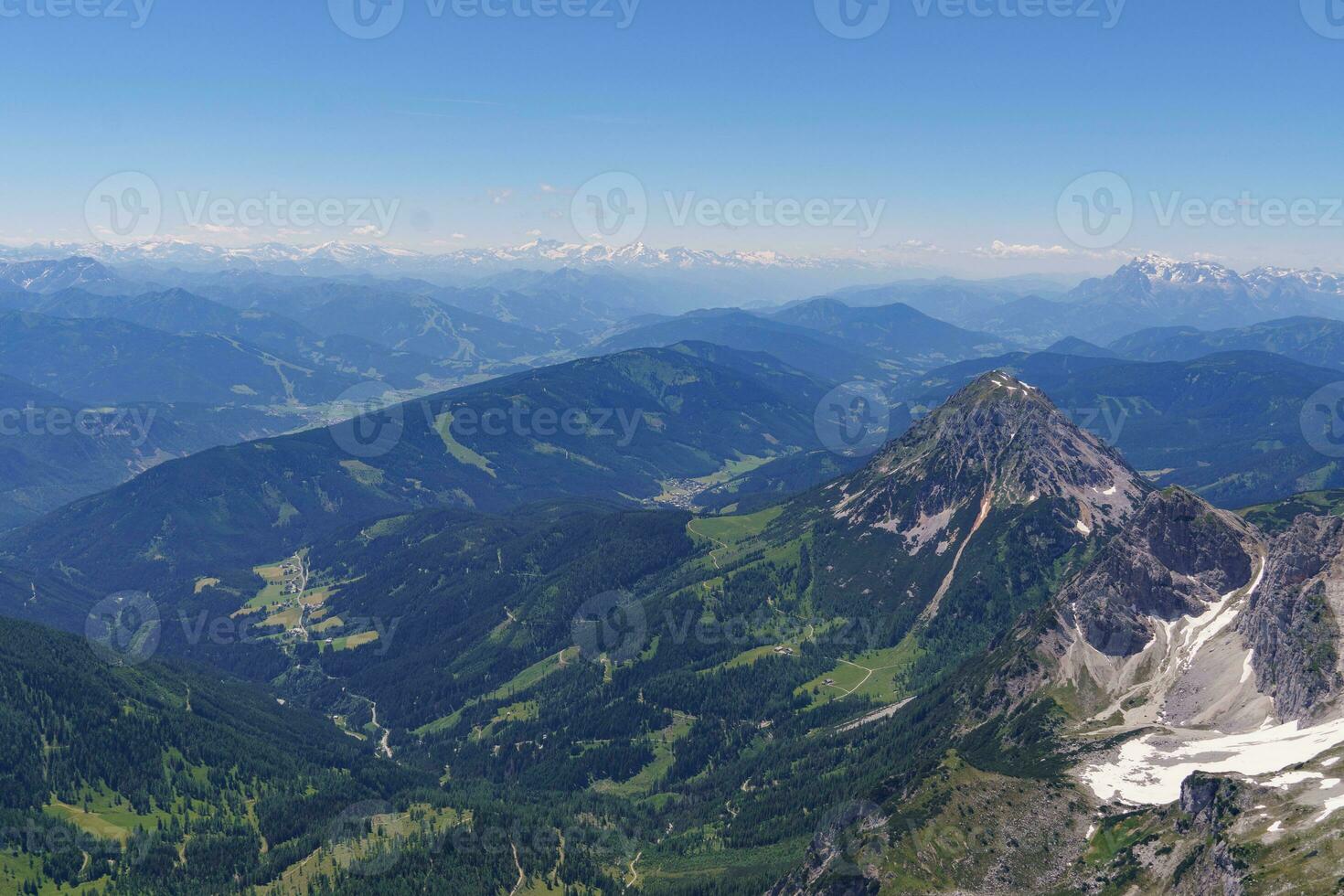 excursionismo en el austriaco Alpes foto