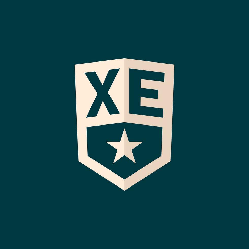 inicial xe logo estrella proteger símbolo con sencillo diseño vector