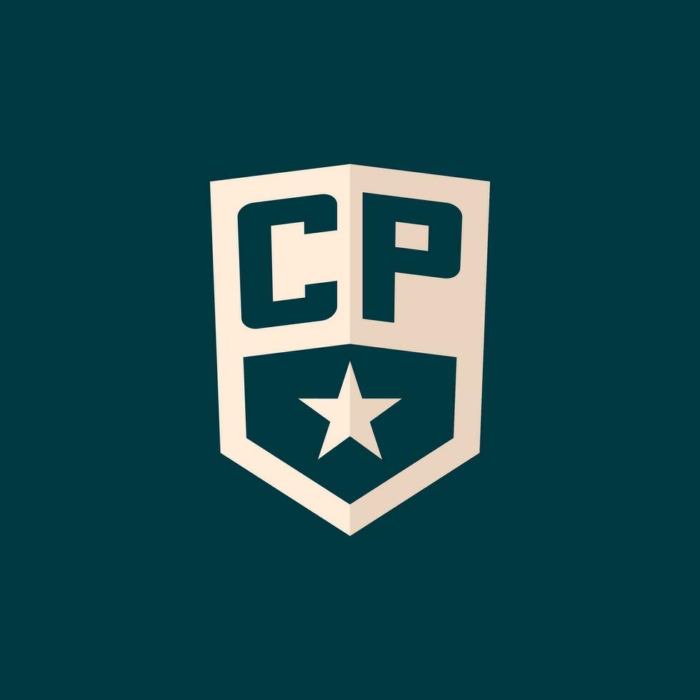 inicial cp logo estrella proteger símbolo con sencillo diseño vector