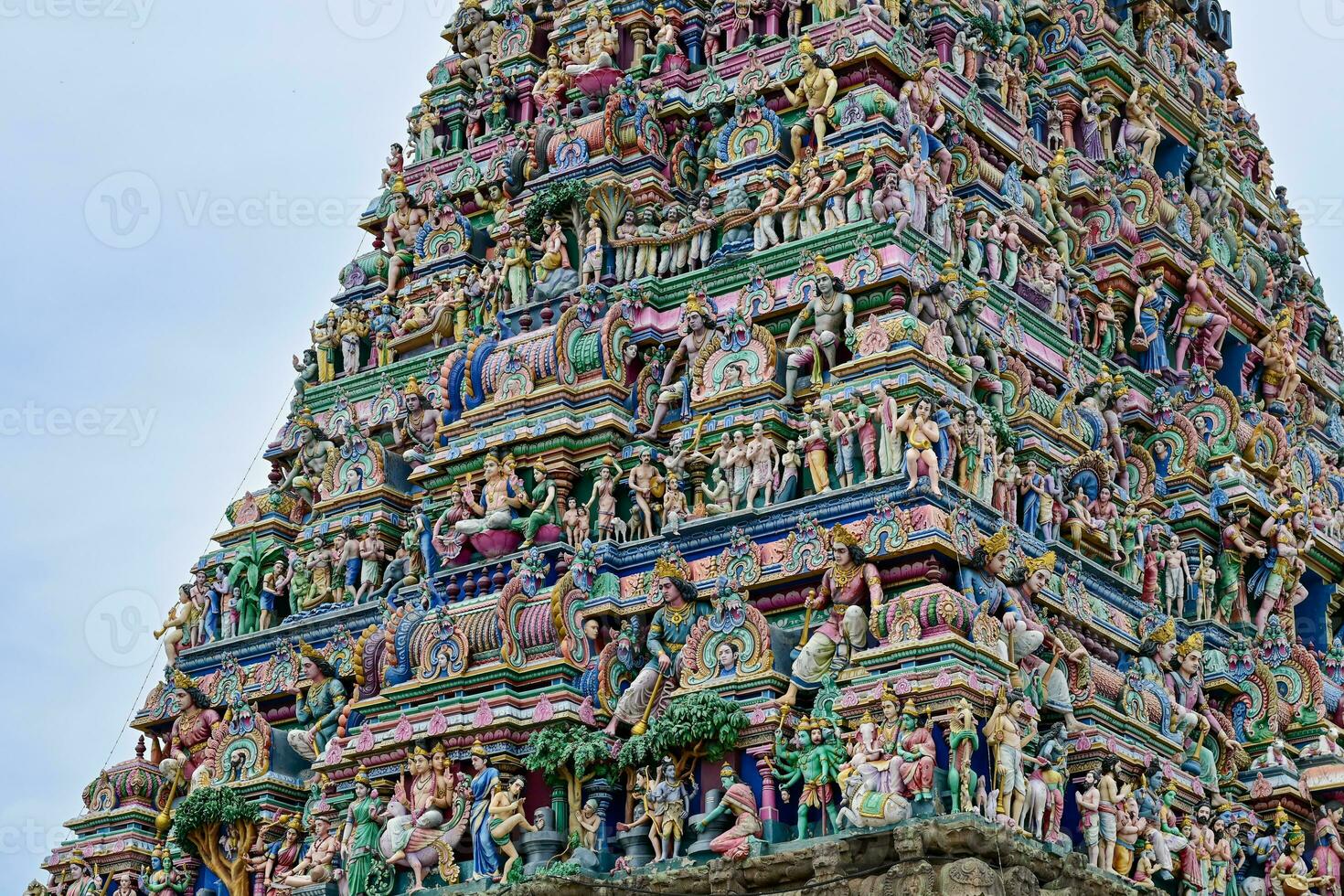 The Gateway Tower of Kapaleeshwarar Temple photo