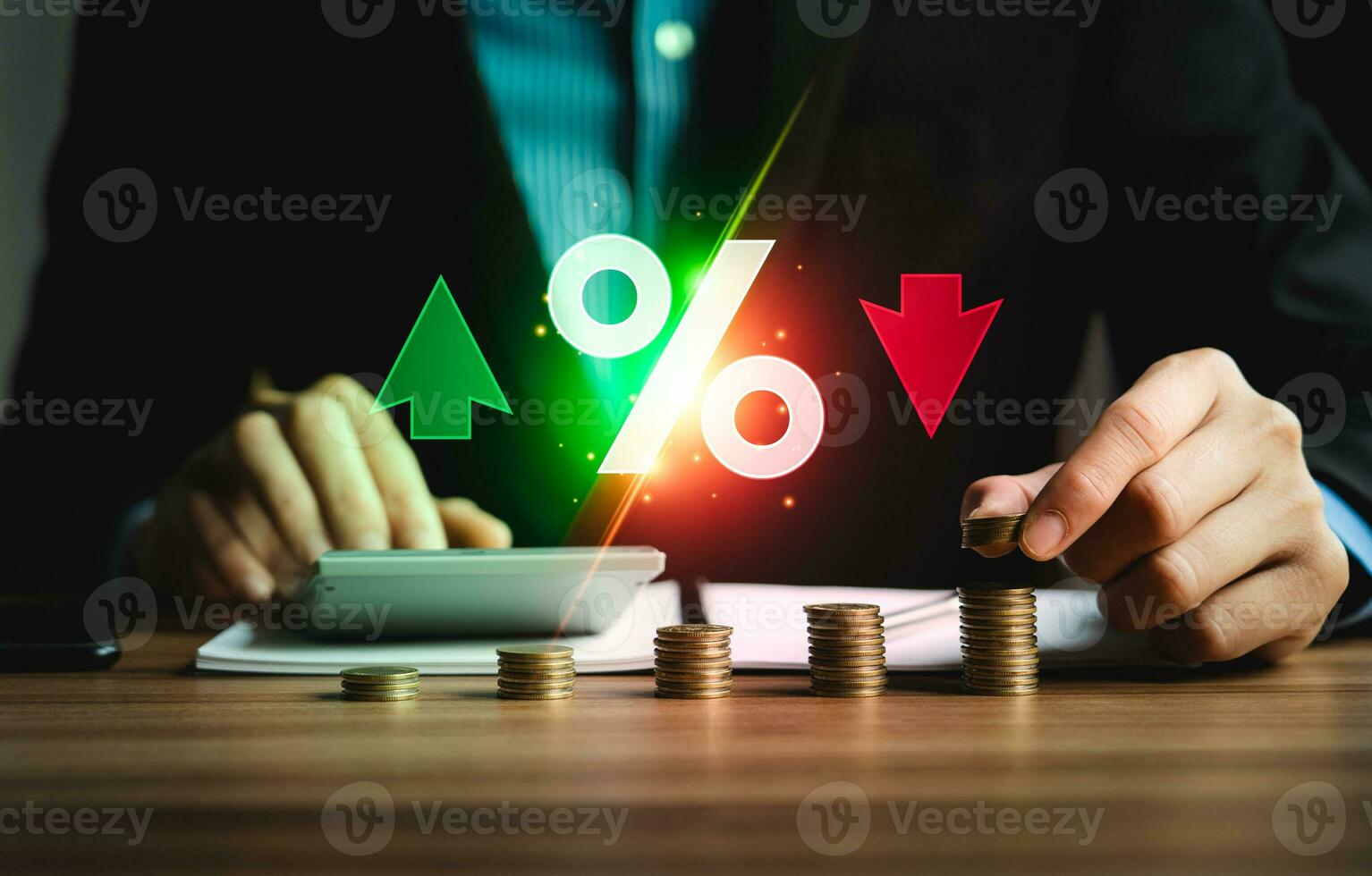 Investors calculate variable interest rates according to benchmarks. Offers flexibility but carries risk. market conditions is crucial for effective financial management. financial business strategy photo