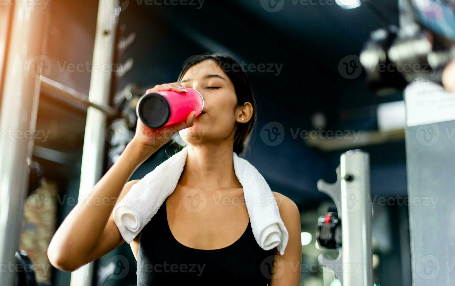 Drink water after exercising and sweating from strenuous exercise