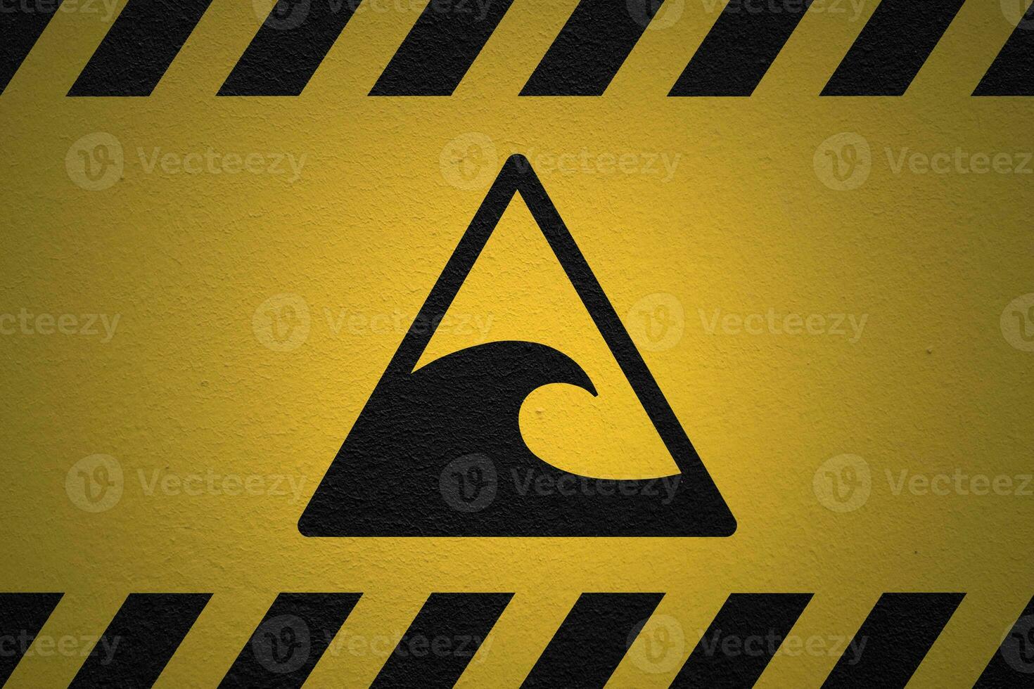 Tsunami warning marin